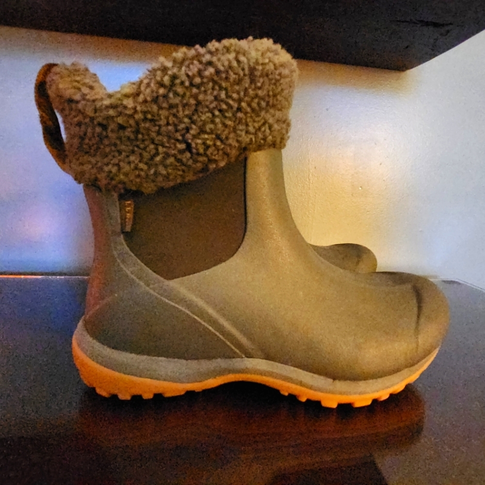 Women's LL Bean Winter Boot Size 8